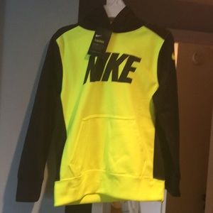 Boys Nike Therma Sweatshirt